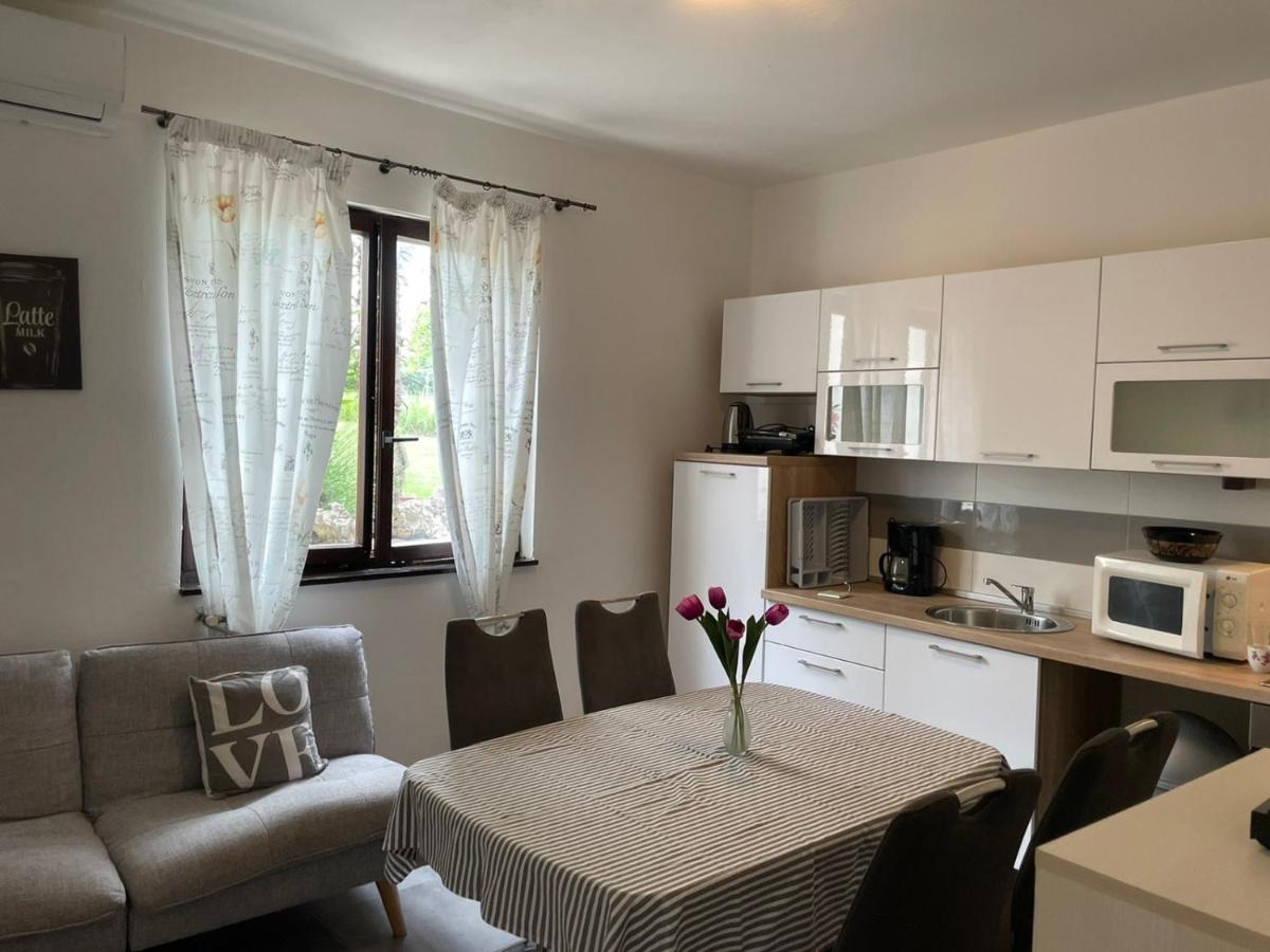 Apartment Greta Лабин Екстер'єр фото